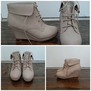 Size 8 wedges